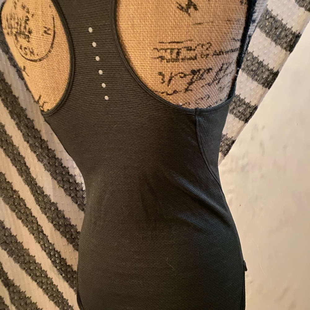 Grey Tank - Picture 2 of 4